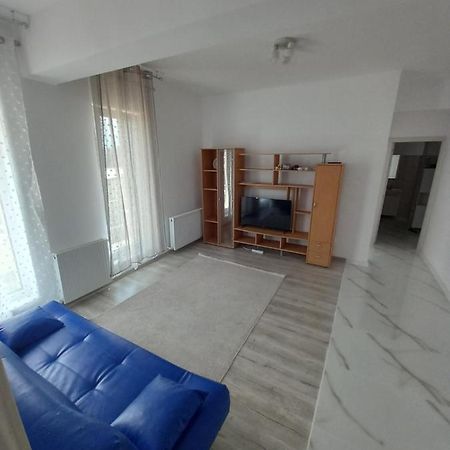 Twins Residence 2 Apart Hotel Ap 3 2 Rooms Chiajna Eksteriør bilde